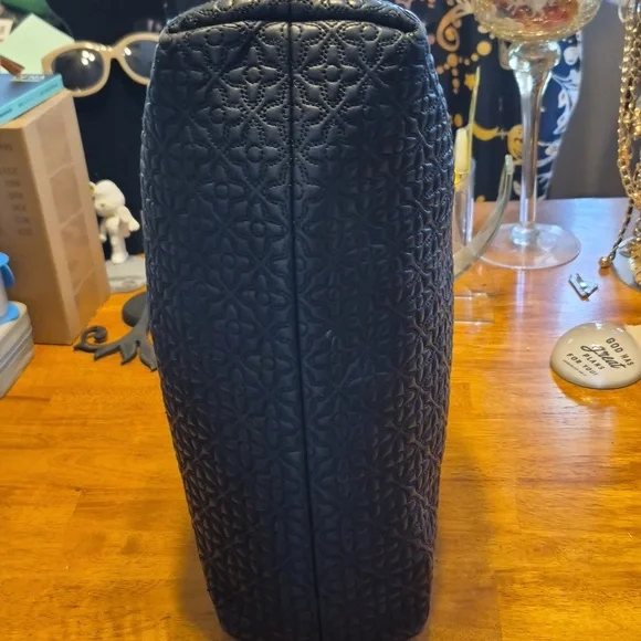 Tory Burch Black Quilted Leather Chain-Handle Crossbody Tote Excellent Condition - Picture 6 of 16